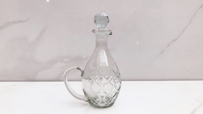 shobhana enterprises Crystal Clear Glass Antique Wine Decanter For Liquor Wine Decanter(Glass, 20 oz)