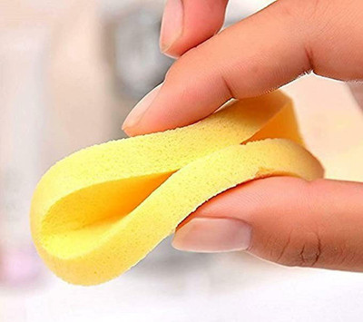 AKADO Multipurpose Dry and Wet Make up Soft Cosmetic Eye Face Smooth Powder Puff Sponge (Round-5 Pcs)