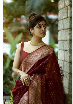 ESOMIC Striped Banarasi Pure Silk Saree(Maroon)