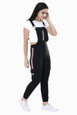 AAKRITHI Solid Women Jumpsuit