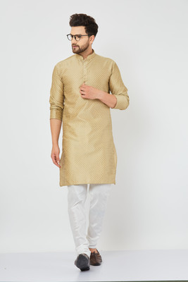 ARMAAN ETHNIC Men Kurta Churidar Set