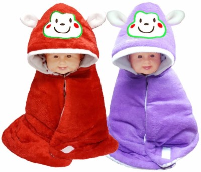 BRANDONN Printed Single Hooded Baby Blanket for  Mild Winter(Fur, Purple, Red)