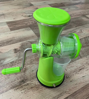 PD ROYAL CHIF JUICER Plastic Hand Juicer(Green)