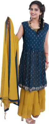 DRESSED UP DIVAS Women Kurta Sharara Set