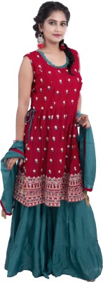 DRESSED UP DIVAS Women Kurta Sharara Set