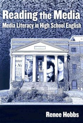 Reading the Media(English, Paperback, Hobbs Renee)