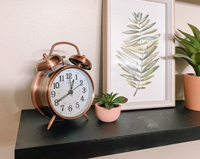 FIVANIO Analog-Digital Multicolor Clock