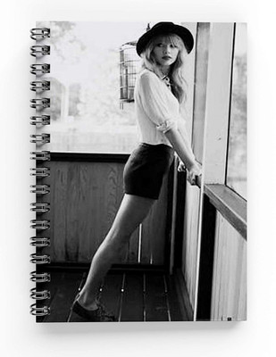 Macro TAYLOR SWIFT COLLECTION A5 Diary RULED 160 Pages(Multicolor)