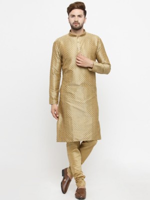 Over Crowd Men Sherwani Churidar Set