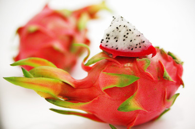 LYRS Dragon Fruit Seeds with 200gm Vermicompost Seed(70 per packet)