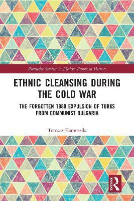 Ethnic Cleansing During the Cold War(English, Paperback, Kamusella Tomasz)