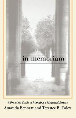 In Memoriam(English, Paperback, Bennett Amanda)