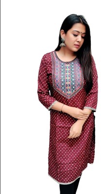 TAVAN Women Embroidered Straight Kurta(Maroon)