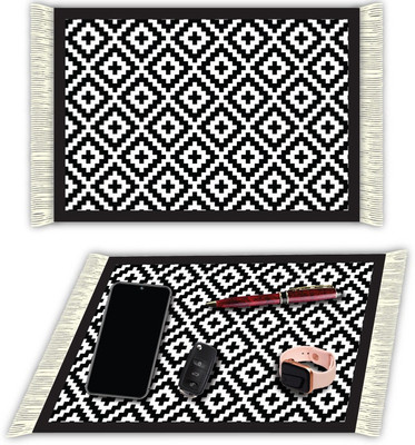 Nourish Rectangular Pack of 1 Table Placemat(Black, Polyester)