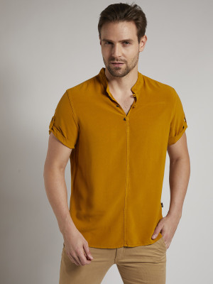 IDENTITI Men Solid Casual Yellow Shirt