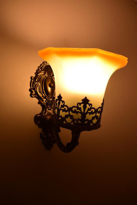 tripping Uplight Wall Lamp With Bulb