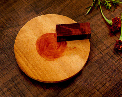 KC PRODUCTS Chandan Rubbing Stone chakla Pata with RED Sandalwood ; Stick [LAL Chandan ] -4inch for Pooja patha, Tilak Havan [1 Board with 1 Stick] Board(Brown, Pack of 1)