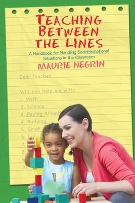 Teaching Between the Lines(English, Paperback, Negrin Maurie)