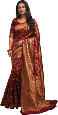 Lilots Self Design Banarasi Silk Blend Saree(Red)