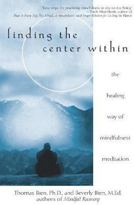 Finding the Center within(English, Paperback, Bien Thomas)