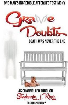 Grave Doubts(English, Paperback, King Stephanie J.)