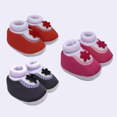 im baby Booties(Toe to Heel Length - 12 cm, RD/PN/BK)