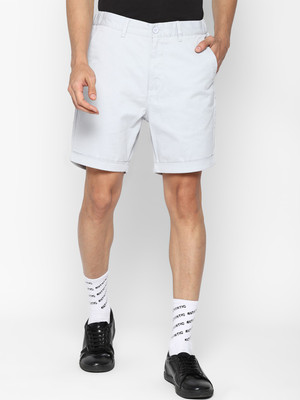 FOREVER 21 Solid Men White Basic Shorts