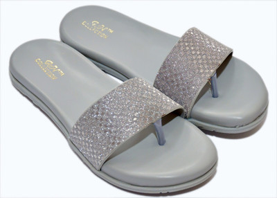R N COLLECTION Women Slides(Multicolor , 4)