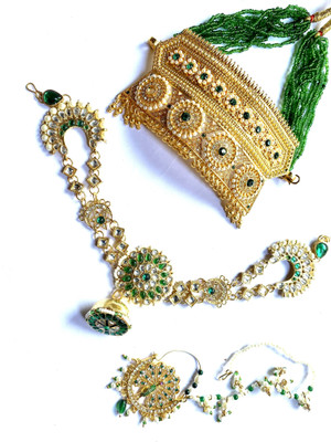 NIKYANKA Brass Gold-plated Green Jewellery Set(Pack of 1)