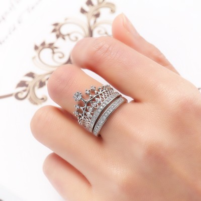 YELLOW CHIMES White Crystal Luxury Looks Silver Plated Crown Adjustable Ring Set for Women Metal Crystal Silver Plated Ring