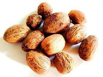 PMW Grade A - Dried Quality - Emetic Nuts - Manga Kayalu - Madanaphala - Randia Dumetorum - Main Phal - Maindh Phal - 50 Grams - Loose Packed Walnuts(1 x 50 g)