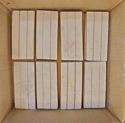 Brighty Red slate kitkatt joint bar slate stone Billards Chalk box(5 Sticks)