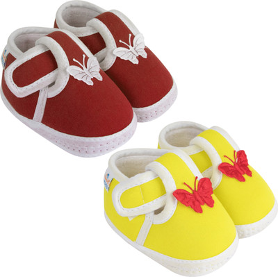 https://rukminim1.flixcart.com/image/400/400/ku1k4280/bootie/p/z/p/6-12-bt7andbt79-booties-set-neska-moda-12-original-imag78ys8hegb4tg.jpeg?q=90