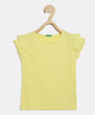 United Colors of Benetton Girls Solid Pure Cotton Regular T Shirt(Yellow, Pack of 1)