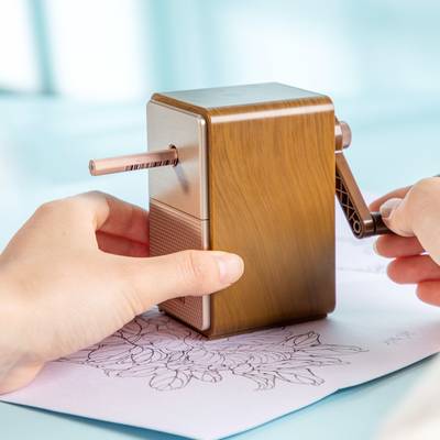 Deli Brown Rotary Pencil Sharpener, Auto Feed Table Sharpener for Graphite & Colour Pencil, Simple Portable Easy Bottom Gripped Sharpener Machine for Gifting Kids, Tip Is Adjustable into 5 Different Angles Rotary Pencil Sharpeners