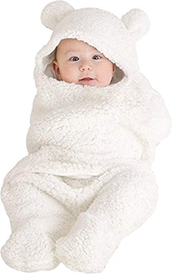 BeyBee Printed Single Hooded Baby Blanket for  Mild Winter(Woollen Blend, White)
