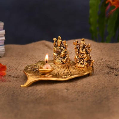 Regallo Laxmi Ganesha Puja Thali with Diya deepak Statue - Diya For Puja - Lakshmi Ganesh Showpiece Diya Oil Lamp - Diya For Diwali Decoration - Decorative Deepak For Pooja Home Office Temple Decor Decorative Showpiece  -  5 cm(Metal, Gold)