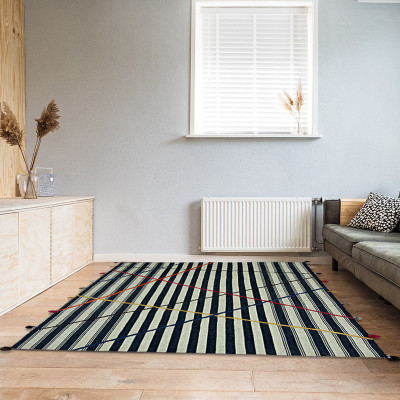 Village Weavers Black Wool Carpet(5 ft,  X 8 ft, Rectangle)