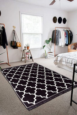 Linen Basics Brown Chenille Runner(5 ft,  X 6 ft, Rectangle)
