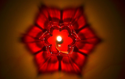 regulus 3D REFLECTION DIYA | 12 Diwali Diya | ACRYLIC | FLOATING Plastic Table Diya Set(Height: 1.5 inch)
