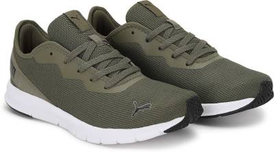 Hustle V2 Running Shoes For Men  (Green)