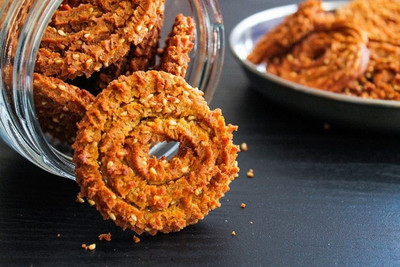 Musk Sprial 'O' Spiral Masala Chakli ( 1kg)(1 kg)