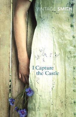 I Capture the Castle(English, Paperback, Smith Dodie)