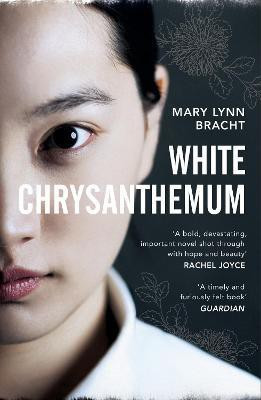 White Chrysanthemum(English, Paperback, Bracht Mary Lynn)