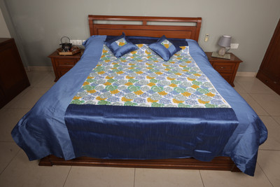 Amba International 100 TC Polyester Double Floral Flat Bedsheet(Pack of 1, Multicolor)