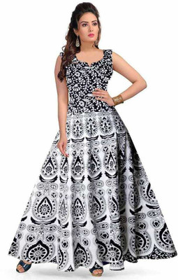 ANUNJA Flared/A-line Gown(Black)