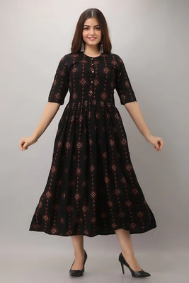 Parth Fab Women Printed A-line Kurta(Black)