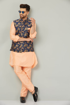 ARMAAN ETHNIC Men Kurta Pant Ethnic Jacket Set