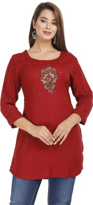 JC4U Women Embellished Straight Kurta(Maroon)