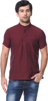 Abhiyuthan Men Striped Straight Kurta(Maroon)